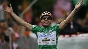 Sella gana penúltima etapa del Giro; Contador sigue de lí­der