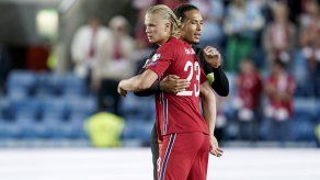 Haaland contiene a Países Bajos en el debut de Van Gaal