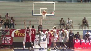 Caballos vencen a las Panteras