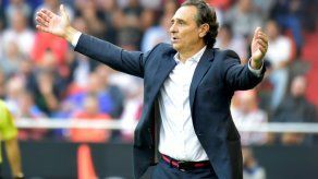 Prandelli dimite como entrenador del Valencia
