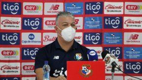 El DT. José Botana da detalles de la preparación de Panamá al Mundial de Futsal en Lituania.