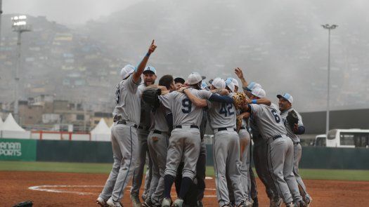 Argentina suma otro cetro en softbol masculino, oro en Lima