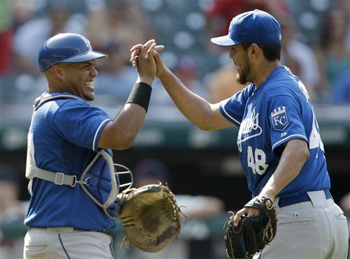 MLB: Reales 6, Indios 2; Kansas City evita barrida