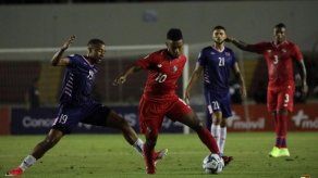 Panamá es sorprendida por Bermudas en el Rommel Fernández