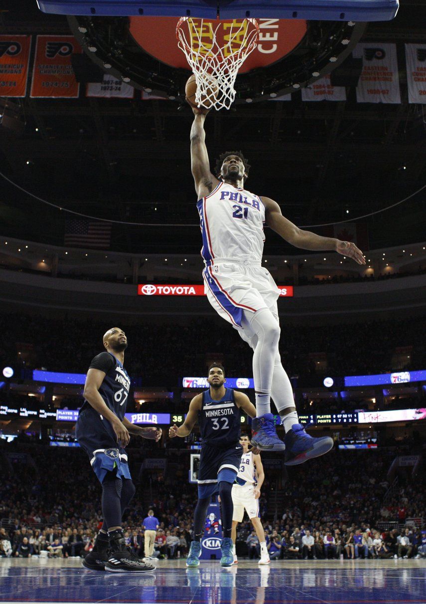 Simmons consigue ‘triple doble’, en triunfo de 76ers