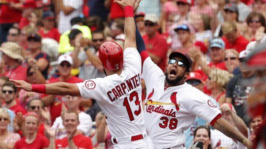 Cardenales gana en el debut del manager interino Shildt