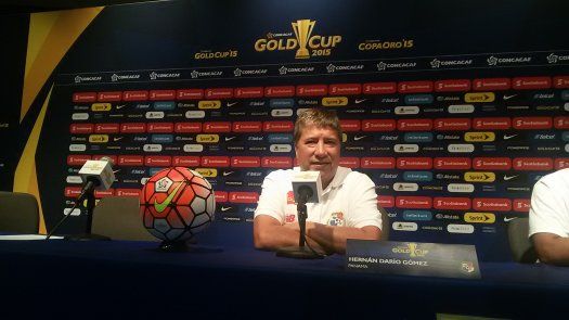 Bolillo Gómez ve como una equivocación designación arbitral