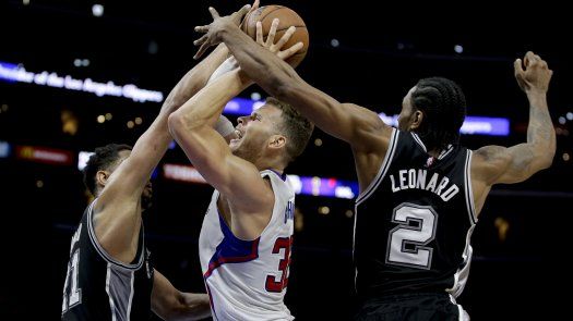 Kawhi Leonard elegido defensor del año en la NBA