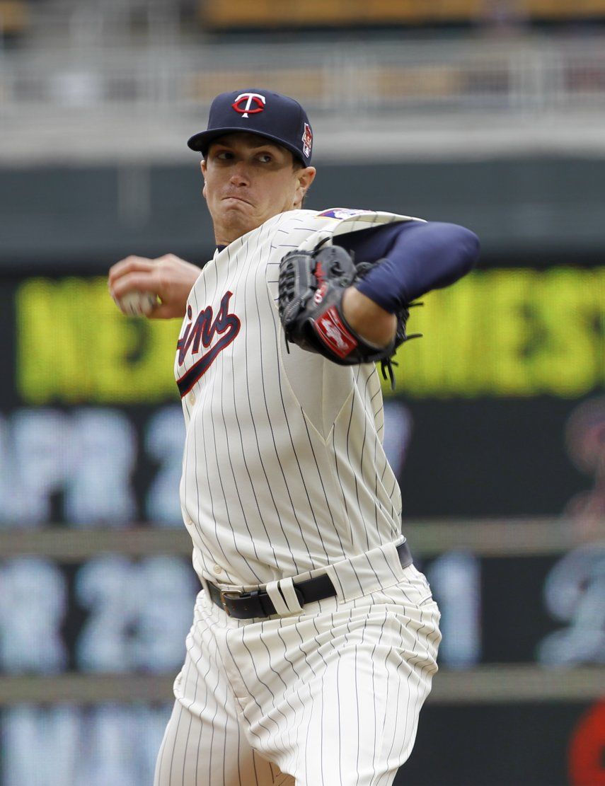 Joya de Gibson da triunfo de Mellizos