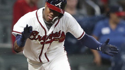 Bravos anotan 3 en la 8va y vencen 4-1 a Cachorros.