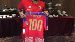 Román Torres cumple 100 partidos con la selección