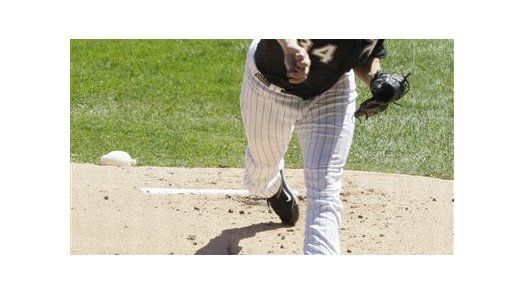 MLB: Medias Blancas 10, Rangers 0; Floyd domina a Texas