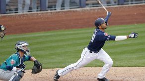 Padres: Tatis se hace notar con enorme HR en primer juego