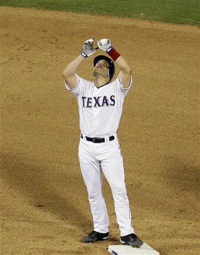 Iván Rodrí­guez vuelve a los Rangers con papel de mentor