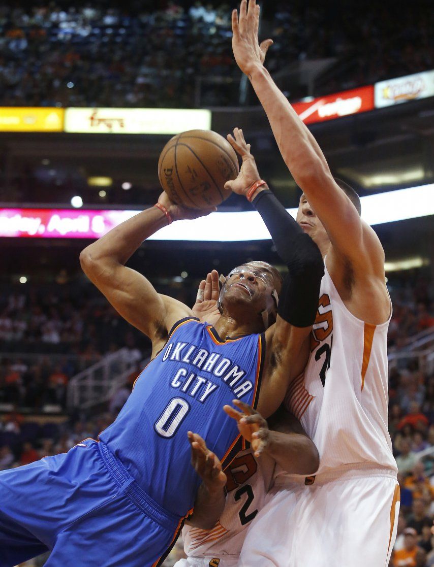 Thunder viene de atrás para vencer a Phoenix