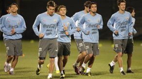 Mundial: Uruguay evita caer en triunfalismos