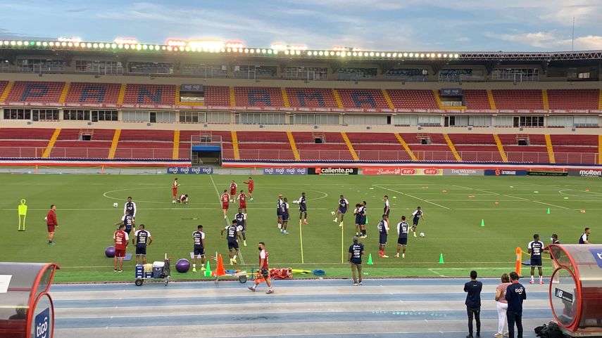 La selección de Panamá entrenó al completo en el Rommel