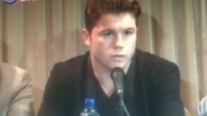 Canelo Alvarez dice que con Mayweather solo pelea en su peso