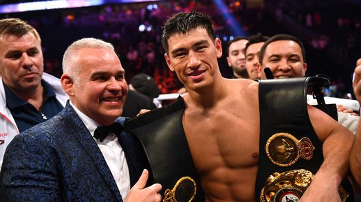 ¿Cuál es el récord de Dmitry Bivol, estrella de peso semipesado?