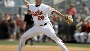 MLB: Baez batalla pero Orioles apalean a Cardenales