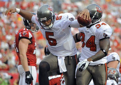 NFL: Buccaneers 16, Falcons 13; Defensiva de Tampa Bay se luce
