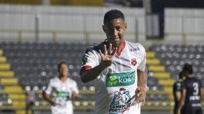 Gabriel Torres se estrenó como goleador en Alajuelense