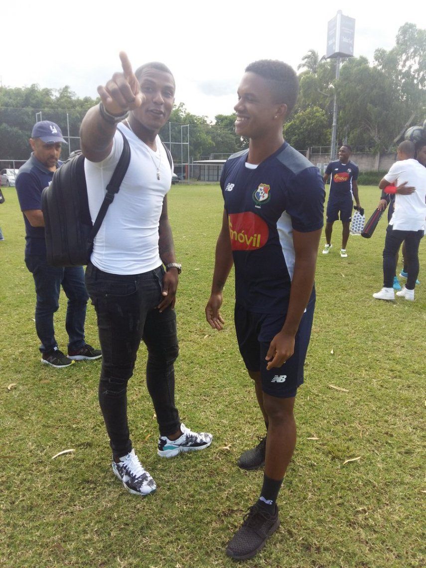 Cummings llega para pelear por un puesto en la titular
