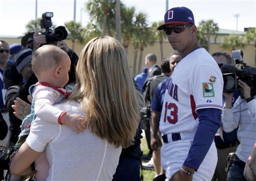 Alex Rodrí­guez todaví­a considera cirugí­a antes de la temporada