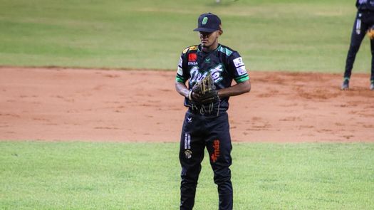 Béisbol Juvenil 2026: Izquierdo Joshua Martínez supera la barrera de los 100 ponches Béisbol Juvenil 2026: Izquierdo Joshua Martínez supera la barrera de los 100 ponches