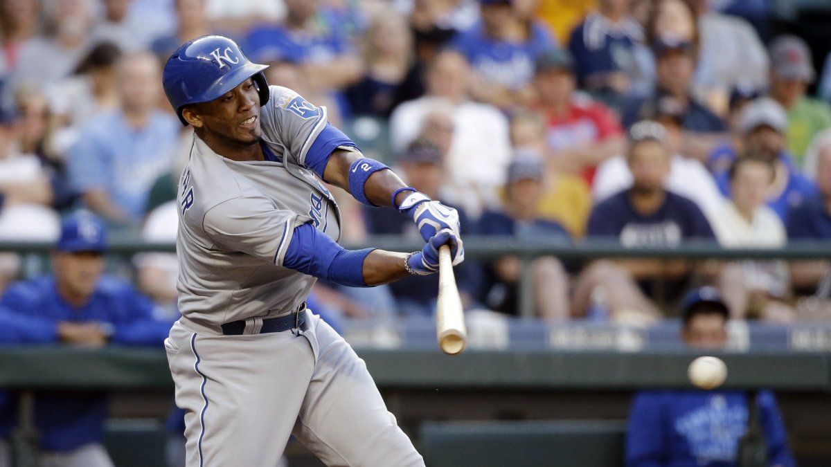 Blanton, Escobar lideran a Reales en triunfo sobre Marineros