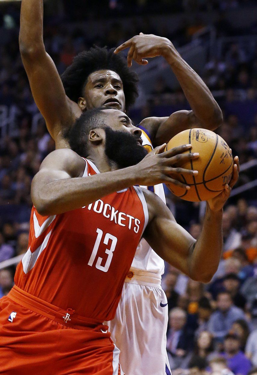 Harden y Rockets vencen a Suns tras anotar 90 en 1ra mitad