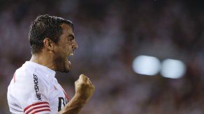 Sudamericana: River vence 2-0 a Libertad y avanza