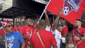 Fanáticos de la selección de Panamá empiezan la fiesta en el Hotel
