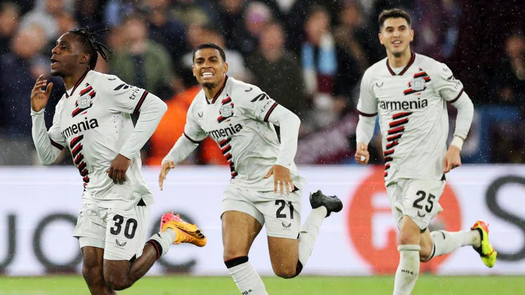 El Bayer Leverkusen mantiene su invicto y logra récord histórico