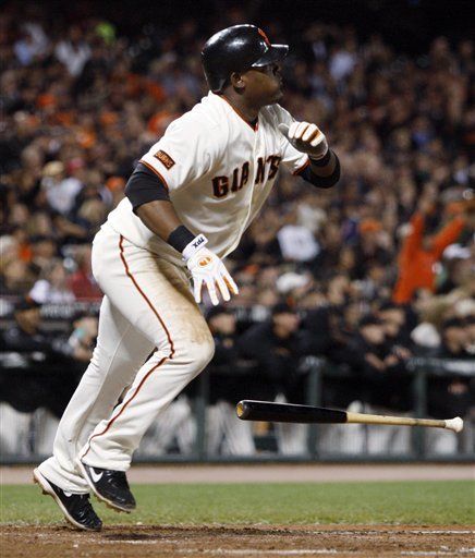 MLB: Gigantes 10, Rockies 2; Uribe impulsa tres