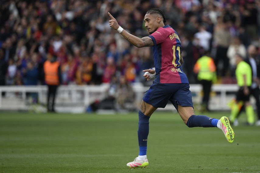 Raphinha firma renovación con el FC Barcelona hasta 2028