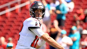 Noche histórica y emotiva, Tom Brady me ayudó a vencer el cáncer