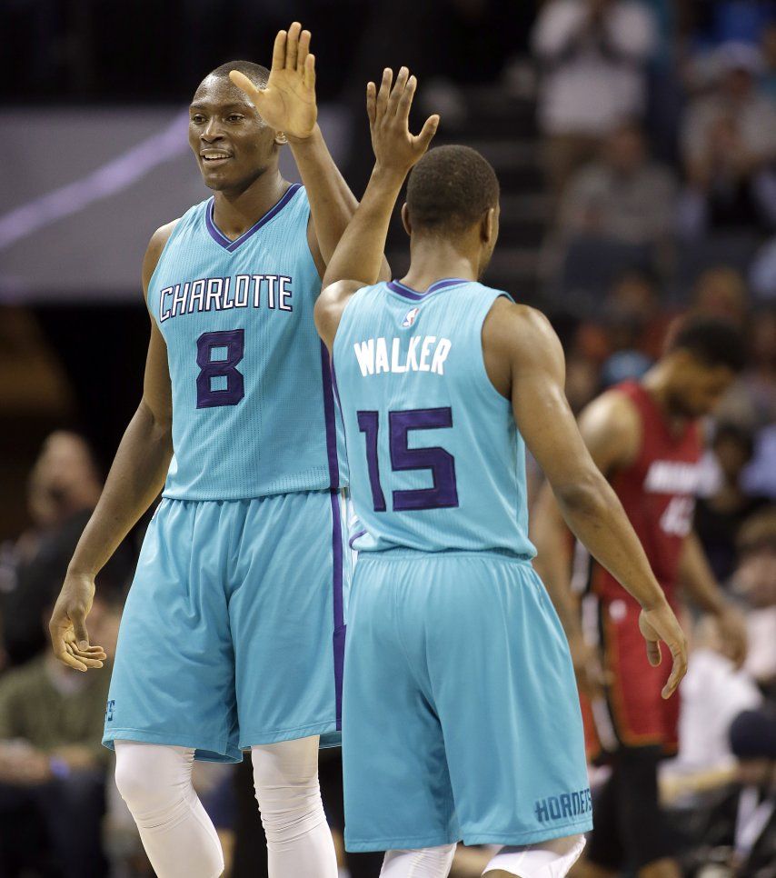 Hornets vencen al Heat; llegan a 8 triunfos en 9 partidos