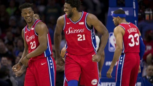 Campeones Warriors vencen en dramático partido a Miami en la NBA