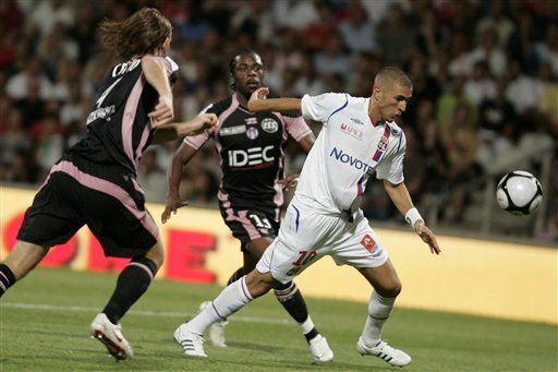 Lyon golea 3-0 a Tolosa en Liga Francesa