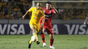 Tigres empata con Universitario y avanza a cuartos