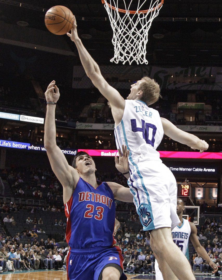 Hornets rompen racha de 4 victorias de Pistons