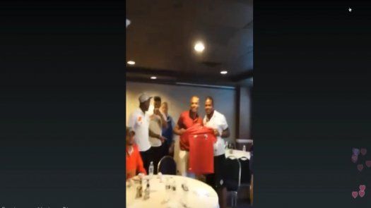 Mariano Rivera motiva a jugadores de la selección de Panamá
