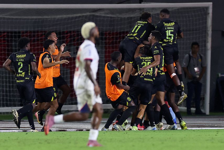 Copa Centroamericana 2025: Plaza Amador cae ante Real España y se despide del torneo