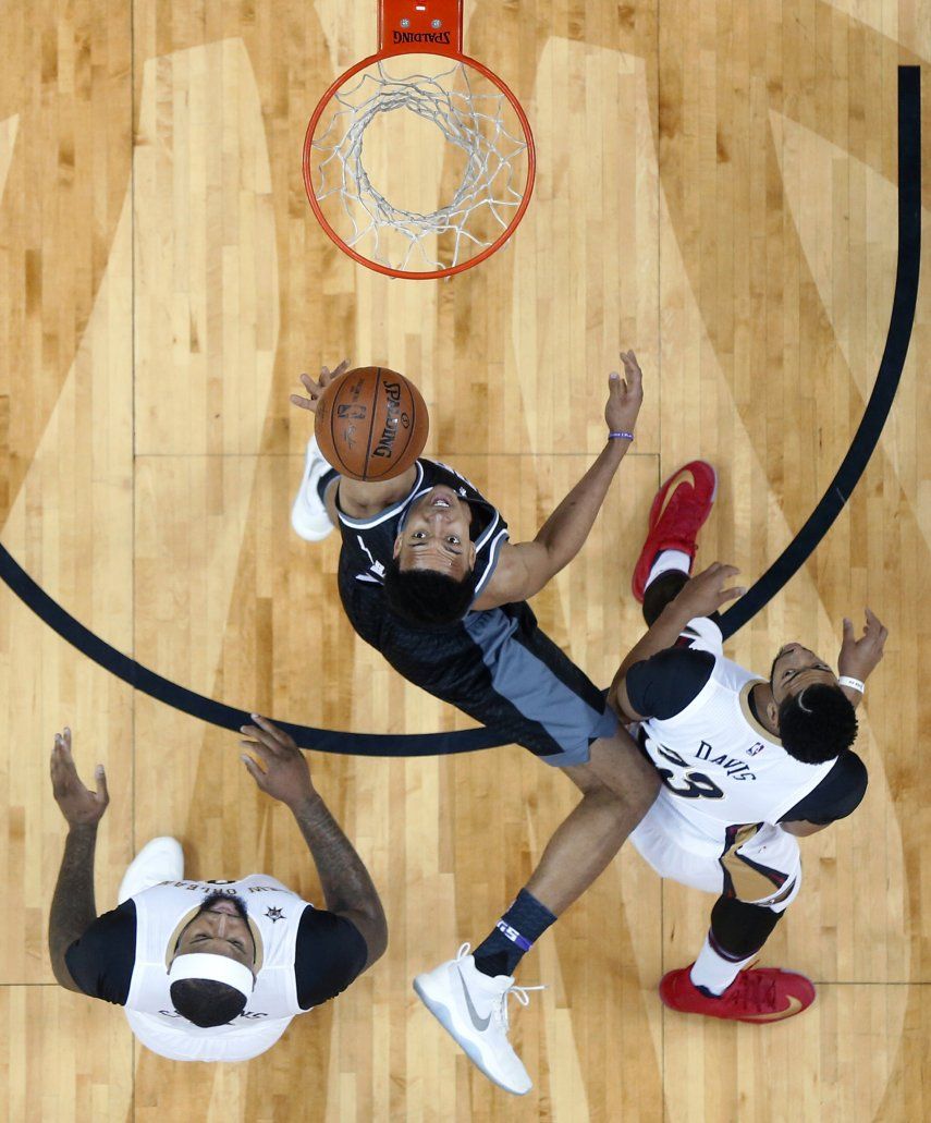 Cousins da a Pelicans triunfo en su primer duelo ante Kings