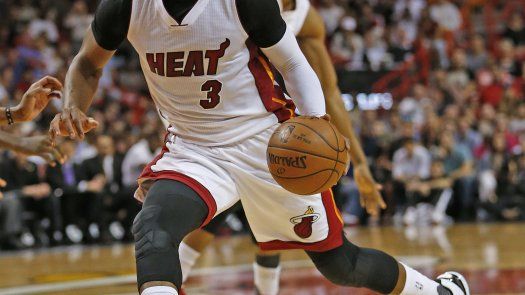 El Heat fija récord de acierto y vence 129-11 a Chicago