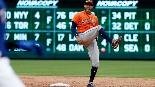 Cole abanica a 11; Astros doblegan a Rangers