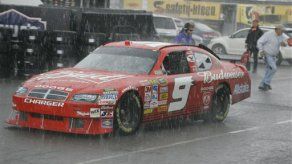 Lluvia cancela clasificación en NASCAR