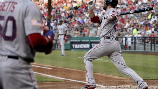 Porcello sorprende con doble y Boston vence a Nacionales