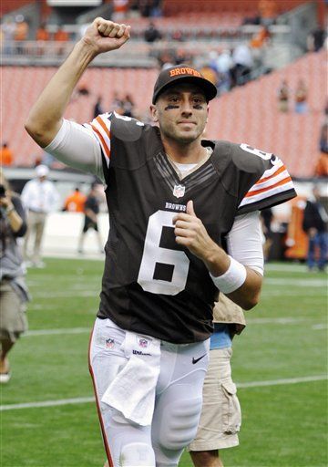 Hoyer guía a los Browns en victoria ante Bengals